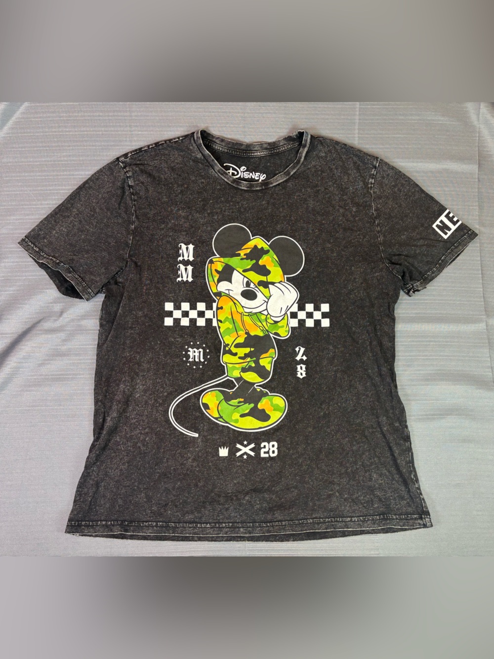 Disney x NEFF Mickey Mouse Camo Graphic T Shirt Men’s Large Acid Wash Streetwear